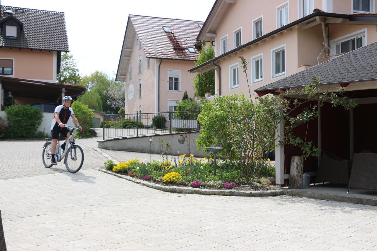 Gaestehaus Zehmerhof Bei Erding Walpertskirchen Exterior foto